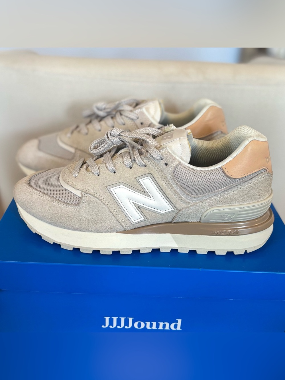 New Balance 574 Legacy Cream Grey White Men’s Size 7.5 Women’s Size 9 U574LGDW